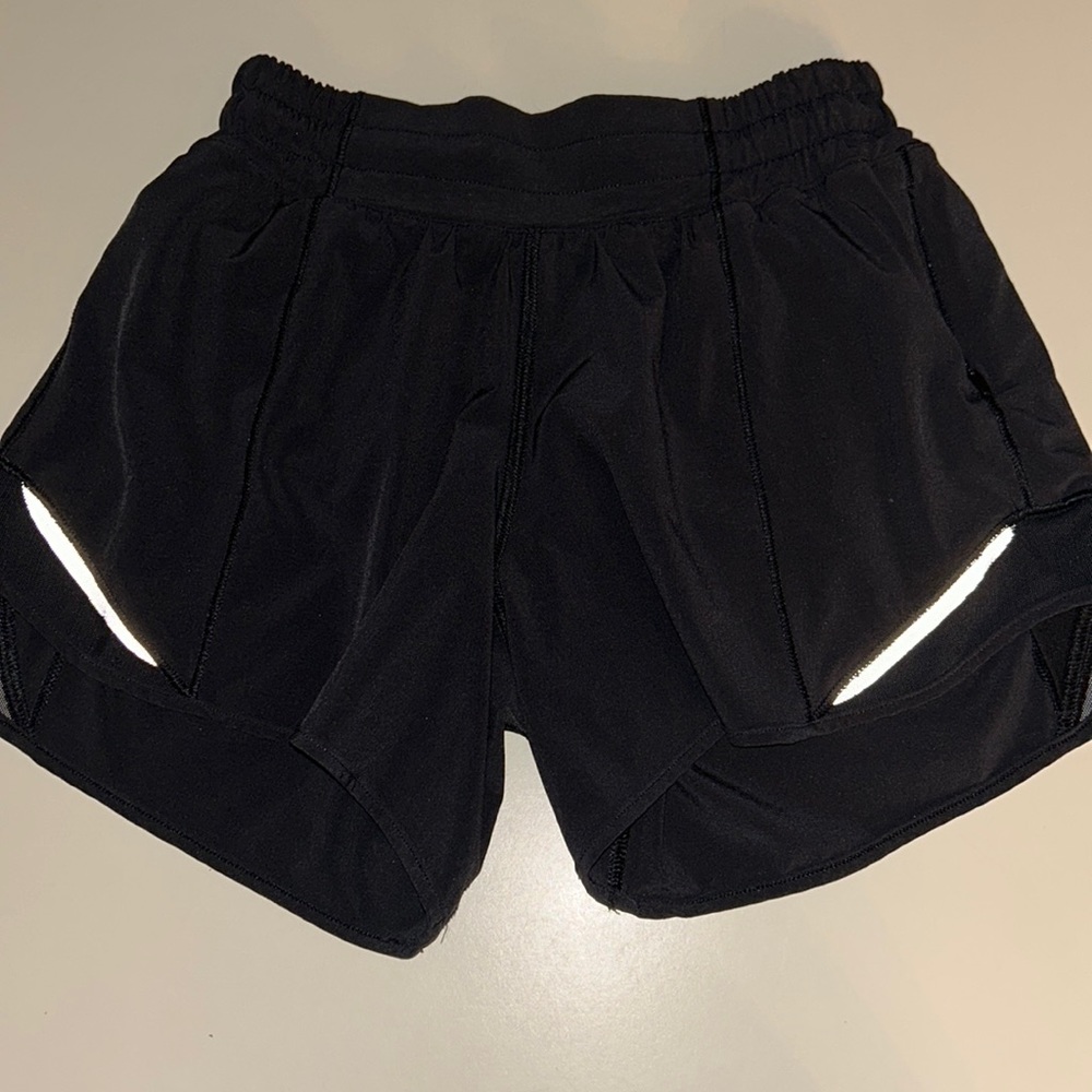 Lulu lemon Hotty hot shorts